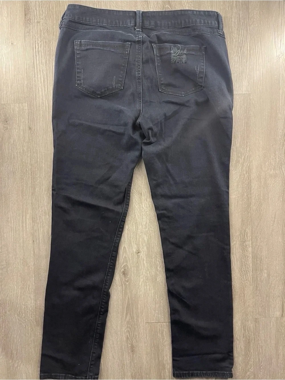 G by Giuliana Black Skinny Jeans